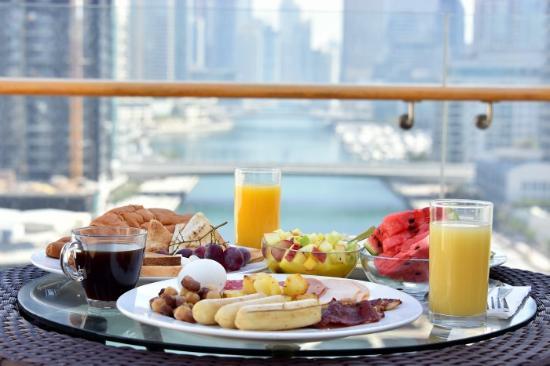 Breakfast in Dubai Marina